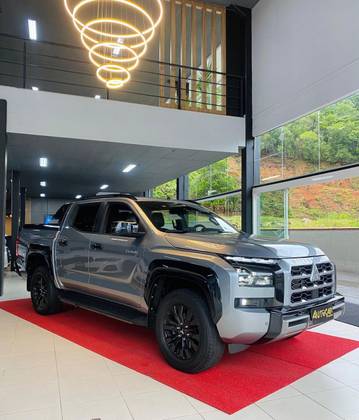 MITSUBISHI TRITON 2.4 BITURBO DIESEL CD KATANA 4X4 AUTOMÁTICO